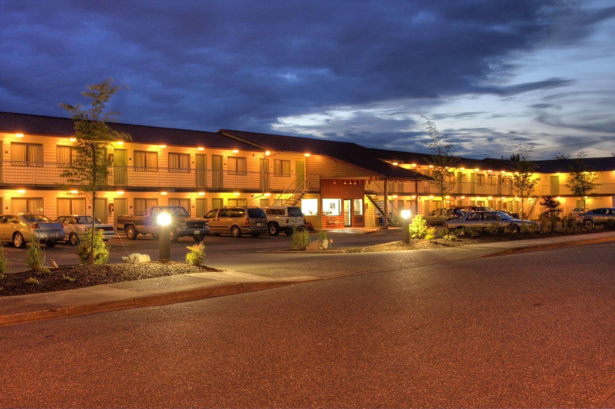 Chestnut Tree Inn Portland Mall 205 Dış mekan fotoğraf